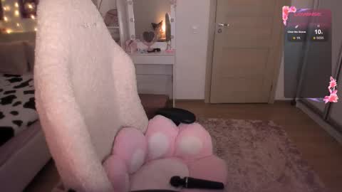 Lisa online show from September 2025 06:46:02 PM