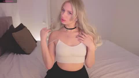 Snapshot of sweetcherryblonde chatting on November 2025 08:57:01 AM Barbie online show from November 2025 08:57:01 AM