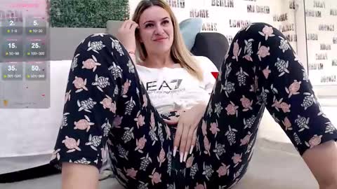 Snapshot of sweetdaiana23 chatting on March 2025 12:40:02 AM Daiana Onlyfans - Blonddaiana online show from March 2025 12:40:02 AM