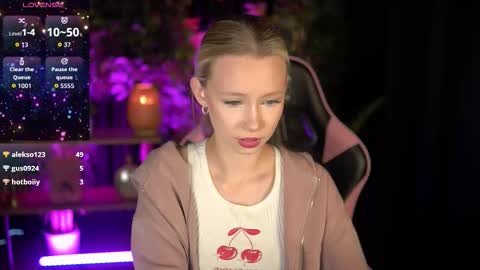 Lina online show from March 2026 08:18:01 AM