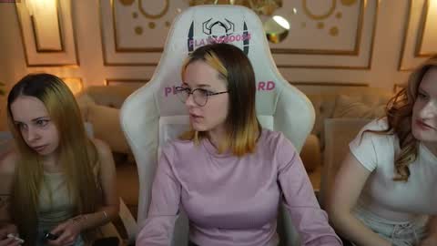 Amelia online show from October 2025 10:24:02 AM