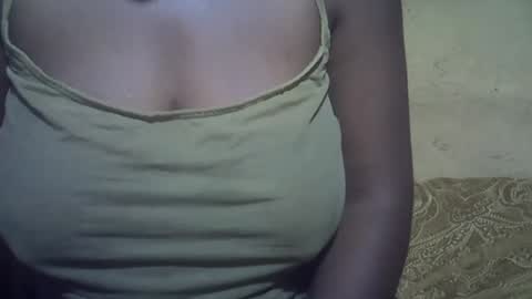 Snapshot of sweetdivah2 chatting on July 2026 06:54:01 PM divinah online show from July 2026 06:54:01 PM