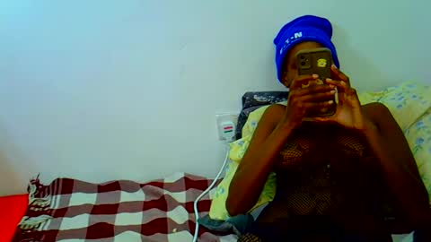 sweetebony123 online show from October 2025 09:03:02 PM