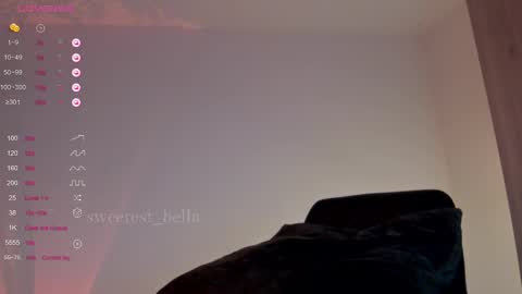 Snapshot of sweetest_bella chatting on September 2025 10:57:02 PM Bella online show from September 2025 10:57:02 PM