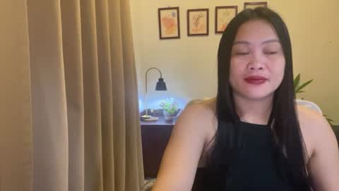 Snapshot of sweetestsmile_ chatting on June 2026 01:06:01 AM Khaye online show from June 2026 01:06:01 AM