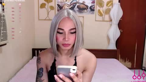 sweetkatniss online show from September 2025 05:20:01 AM