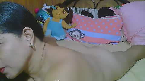 Snapshot of sweeteyes69xx chatting on June 2026 10:42:01 AM sweeteyes69xx online show from June 2026 10:42:01 AM