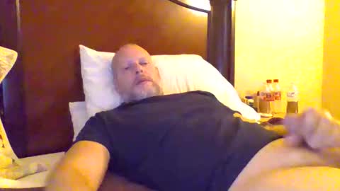 sweetg233 online show from November 2025 06:28:01 PM