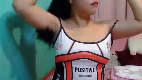 Snapshot of sweetgal_mica chatting on January 2026 12:42:01 PM sweetgal_mica online show from January 2026 12:42:01 PM