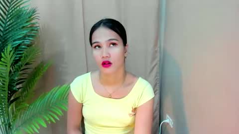 Snapshot of sweetgirl_latina143 chatting on September 2025 06:26:01 AM sweetgirl_latina143 online show from September 2025 06:26:01 AM