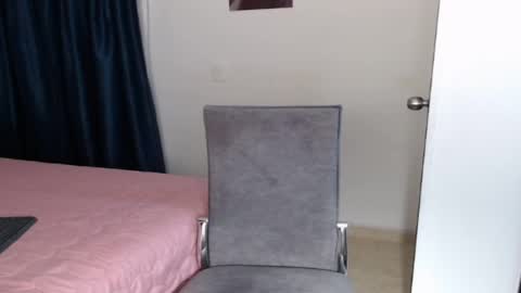 Any online show from September 2025 12:44:02 AM