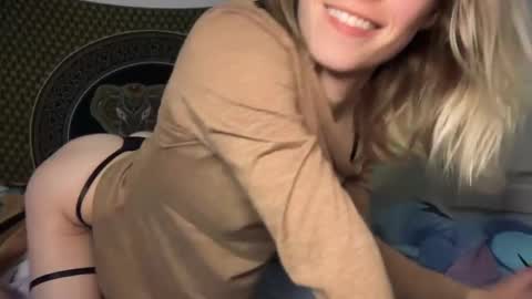 Snapshot of sweetgracee chatting on March 2025 04:12:02 AM sweetgracee online show from March 2025 04:12:02 AM