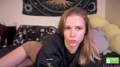 Snapshot of sweetgracee chatting on October 2025 02:39:02 AM sweetgracee online show from October 2025 02:39:02 AM