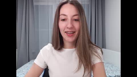 Snapshot of sweetheart_77 chatting on December 2024 08:27:01 PM Emma online show from December 2024 08:27:01 PM