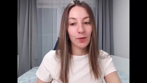 Snapshot of sweetheart_77 chatting on December 2024 11:34:01 PM Emma online show from December 2024 11:34:01 PM