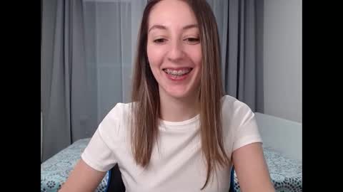 Snapshot of sweetheart_77 chatting on December 2024 02:39:01 AM Emma online show from December 2024 02:39:01 AM