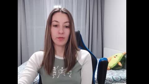 Snapshot of sweetheart_77 chatting on December 2024 08:47:02 PM Emma online show from December 2024 08:47:02 PM