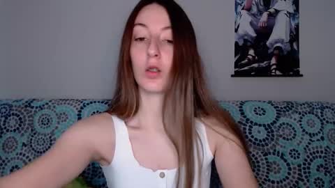 Snapshot of sweetheart_77 chatting on September 2025 07:10:02 AM Emma online show from September 2025 07:10:02 AM