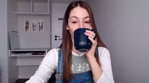 Snapshot of sweetheart_77 chatting on December 2025 08:56:02 AM Emma online show from December 2025 08:56:02 AM