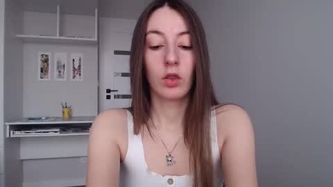 Emma  online show from February 2026 09:05:01 AM