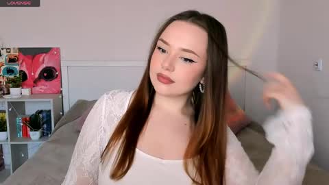 Snapshot of sweetie_candy_ chatting on May 2026 02:13:02 PM Hannah online show from May 2026 02:13:02 PM