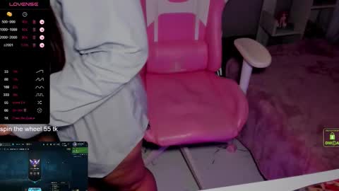 Snapshot of sweetie_curvy chatting on January 2026 06:56:02 PM Naughty Ann online show from January 2026 06:56:02 PM