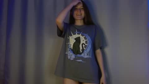 Annie online show from February 2025 10:14:02 PM