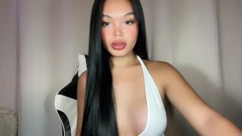 Snapshot of sweetie_zaima chatting on November 2025 02:10:01 PM Zaima online show from November 2025 02:10:01 PM