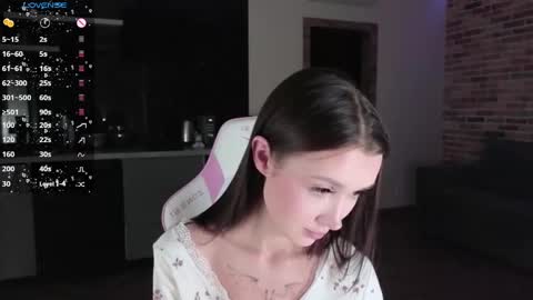 Snapshot of sweetiebones chatting on December 2024 11:06:02 AM bratty gf online show from December 2024 11:06:02 AM