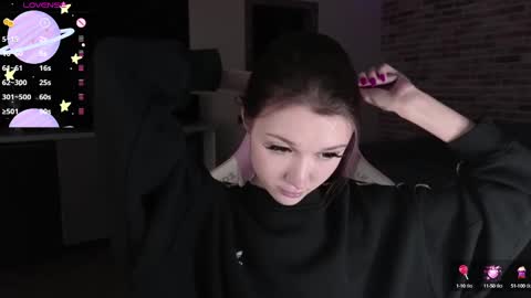 Snapshot of sweetiebones chatting on February 2025 04:17:02 PM bratty gf online show from February 2025 04:17:02 PM