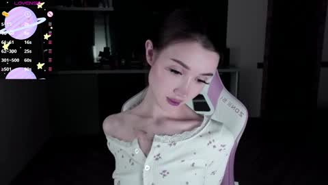 Snapshot of sweetiebones chatting on February 2025 02:06:02 AM bratty gf online show from February 2025 02:06:02 AM