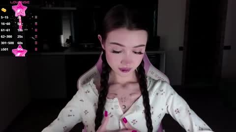 Snapshot of sweetiebones chatting on February 2025 03:12:02 AM bratty gf online show from February 2025 03:12:02 AM