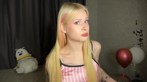 sweetie Lisa3 online show from December 2024 03:00:02 AM