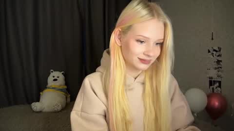 sweetie Lisa3 online show from December 2024 06:44:01 AM