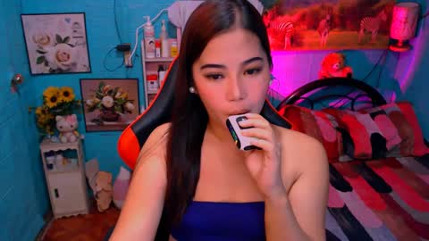 Nicole online show from December 2024 03:49:01 AM