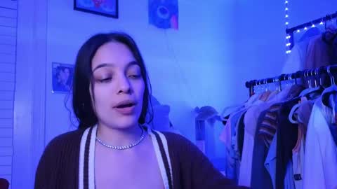 Blu Sweets online show from October 2025 06:37:01 PM