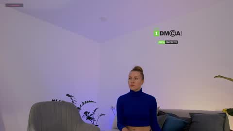 Snapshot of sweetkira1 chatting on June 2026 02:33:01 PM SweetKira1 online show from June 2026 02:33:01 PM