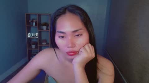 Snapshot of sweetladyboyx chatting on December 2024 12:44:01 AM online show from December 2024 12:44:01 AM