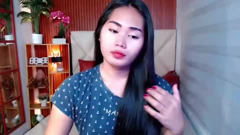 Snapshot of sweetladyboyx chatting on November 2025 11:03:01 PM online show from November 2025 11:03:01 PM