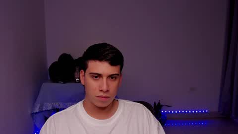 Lian online show from December 2024 04:57:01 AM