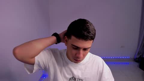 Lian online show from January 2025 03:26:02 AM