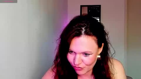 sweetlikaaa online show from April 2026 06:32:02 PM