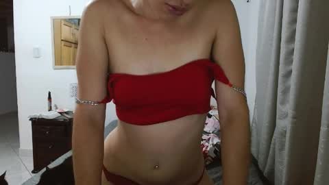 Snapshot of sweetlilith23 chatting on May 2026 04:42:02 AM sweetlilith23 online show from May 2026 04:42:02 AM