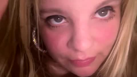 Lisa  online show from March 2025 04:29:02 PM