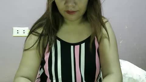 Snapshot of sweetliza20 chatting on October 2025 12:36:02 AM Liz online show from October 2025 12:36:02 AM