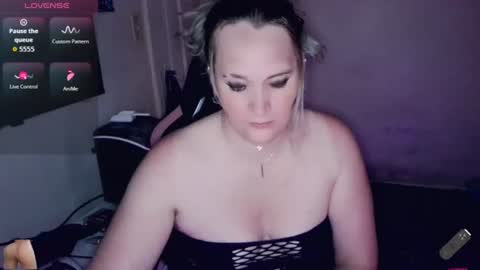 Snapshot of sweetmorgan90 chatting on June 2026 01:52:02 AM SweetMorgan online show from June 2026 01:52:02 AM