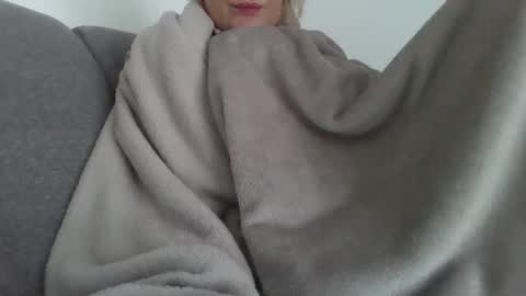 Lil online show from November 2025 12:04:01 PM