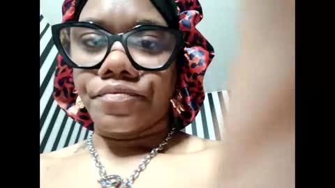 Snapshot of sweetness2532 chatting on April 2026 02:20:02 AM sweetness2532 online show from April 2026 02:20:02 AM