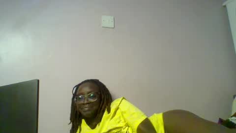 Snapshot of sweetnovah chatting on May 2026 01:57:16 AM Novah girlie online show from May 2026 01:57:16 AM