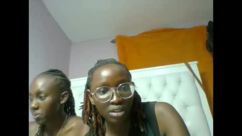 Snapshot of sweetnovah chatting on June 2026 05:28:02 PM Novah girlie online show from June 2026 05:28:02 PM